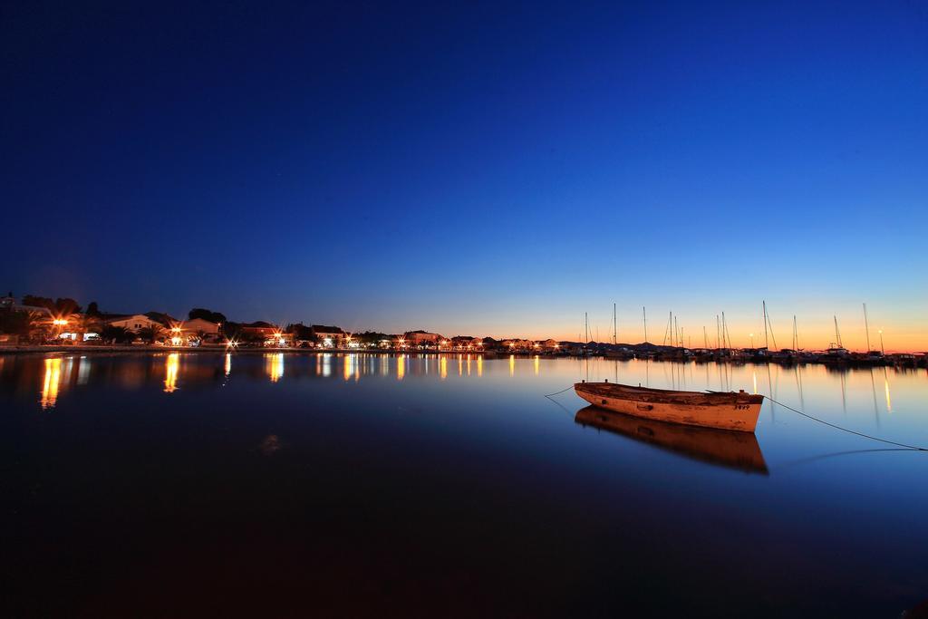 Luxury Apartments Sikiric With Fantastic View On The Sea Bibinje Buitenkant foto