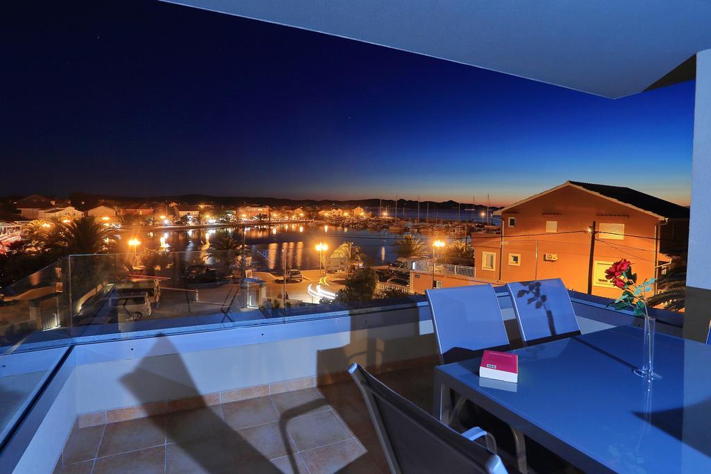 Luxury Apartments Sikiric With Fantastic View On The Sea Bibinje Buitenkant foto