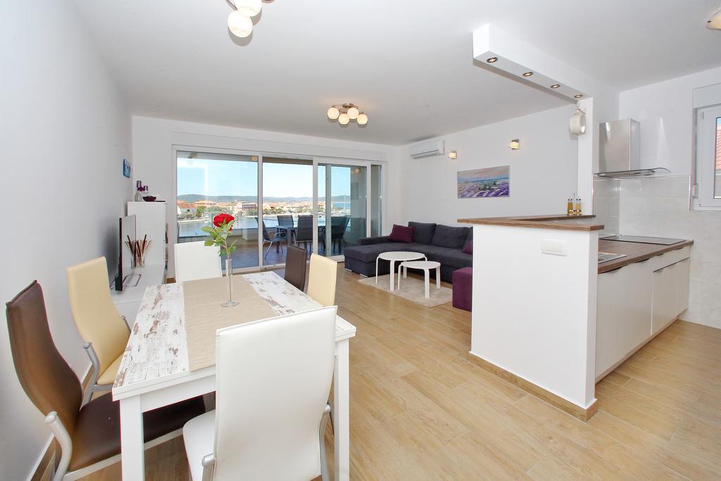 Luxury Apartments Sikiric With Fantastic View On The Sea Bibinje Buitenkant foto