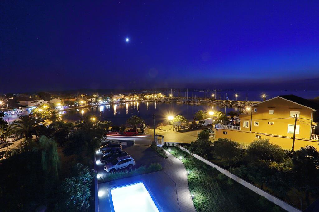 Luxury Apartments Sikiric With Fantastic View On The Sea Bibinje Buitenkant foto