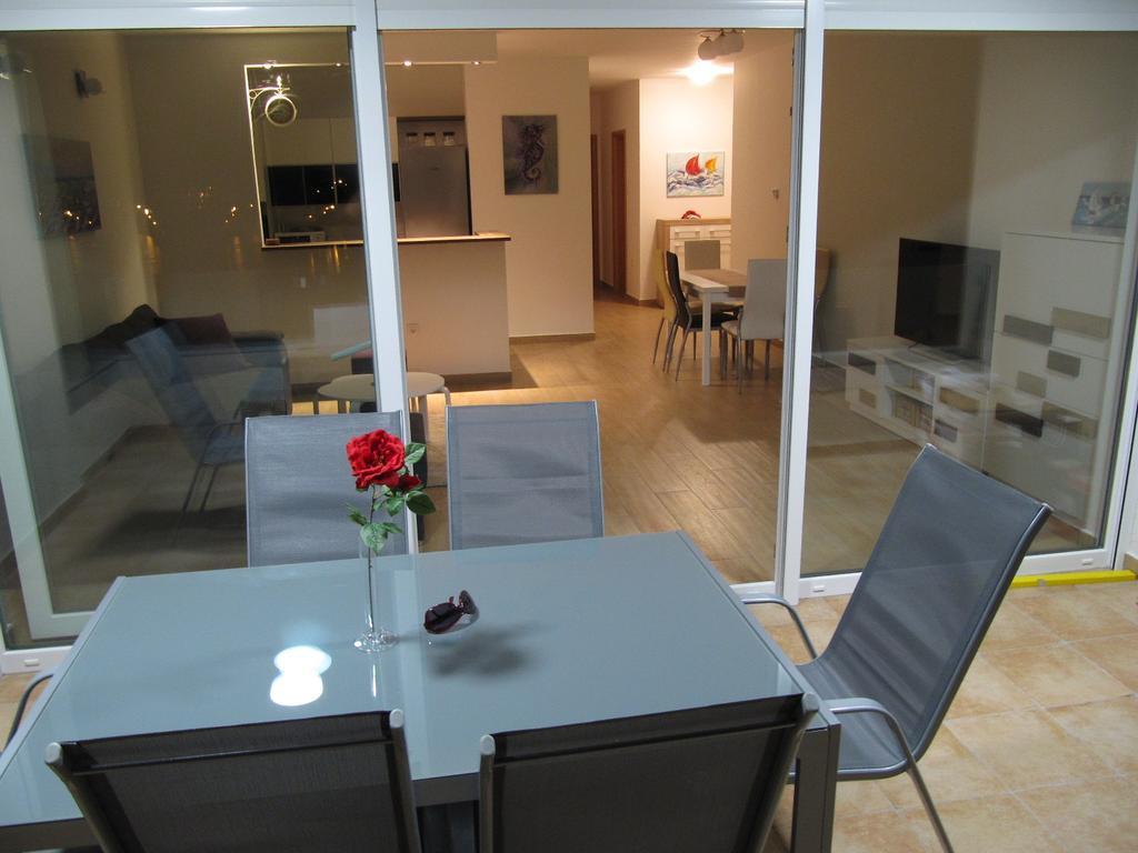 Luxury Apartments Sikiric With Fantastic View On The Sea Bibinje Buitenkant foto