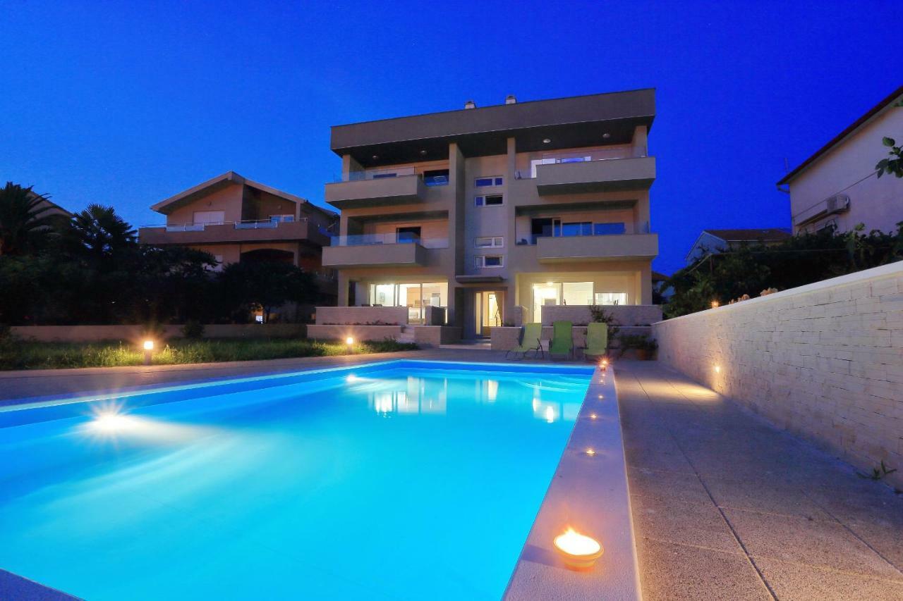 Luxury Apartments Sikiric With Fantastic View On The Sea Bibinje Buitenkant foto