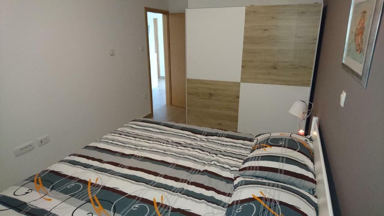 Luxury Apartments Sikiric With Fantastic View On The Sea Bibinje Buitenkant foto